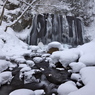 瀑布雪景