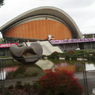ドイツ（６０２）ベルリンのアートな丸い建物