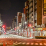 「夜明け前の雷門通り」