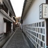 早朝の倉敷美観地区「旅館鶴形脇の路地」