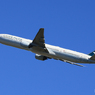 「令和」Cathay  777-367 B-HNK  出発です