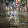 「雨上がりのアメ横」