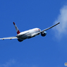「空色」Austrian 777-2Z9 OE-LPB  出発です