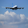 「すかい」China 南方 A380-841 B-6137 着陸します