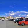 写真指編：秋空３ with a Red car