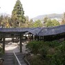 回廊　側面から