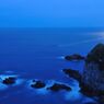 夕暮れに燈台