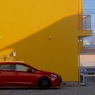 写真エッセイ：スノータイヤの Red car