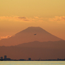 ☮ 東京湾の夕暮れと　☮ 富士山と飛行機を見る