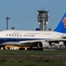 「晴れ」中国南方航空　☮ A380-841 さくらの山　離陸します