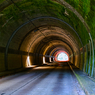 魅かれた隧道。