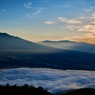 雲海を眼下に八ヶ岳を望む