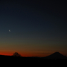 夜明け前　〜月と富士山〜