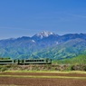 小海線と春の甲斐駒ヶ岳