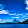 本栖湖の空と富士山
