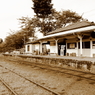セピア色の駅