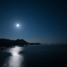 月夜の跳ね坂