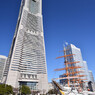 帆船日本丸とランドマークタワー