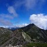間ノ岳山頂付近から、北岳と中白根山