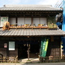 古い商店　２階にお雛様