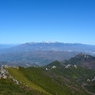 右に瑞牆山が見えます。ここからみると瑞牆山のユニークな形状がよくわかります