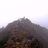 赤岳山頂。視界ゼロ