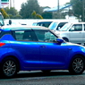 写真句：Blue car