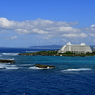 海に浮かぶ白の楽園