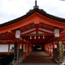 厳島神社にて