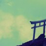 空飛ぶ鳥居