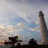 夕暮れの灯台