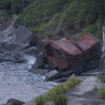 歴史の語り部（大崩海岸東海道本線跡）