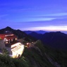 夜明け前の燕山荘