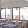 海沿いのカフェ
