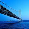 明石海峡大橋。