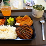 ハンバーグととんかつのお弁当