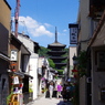 石畳と塔