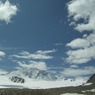 山の向こうは中国