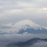 雪を抱く富士