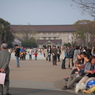 歩く人たち