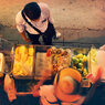 バンコク、果物を売る露店