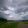 雲と道と自転車