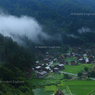 雨の白川村
