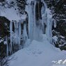 大雪の滝