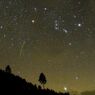 オリオン座と流星