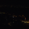 夜のガソリンスタンド