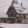 カヴァーリヨ駅舎(ベルニナ沿線)
