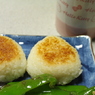 焼きおにぎりとピーマン