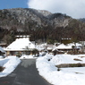 雪のかやぶきの里・曇りのち晴れ