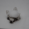 テーブルに雪
